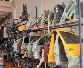 Renault Kangoo Çıkma Sağ Kapı